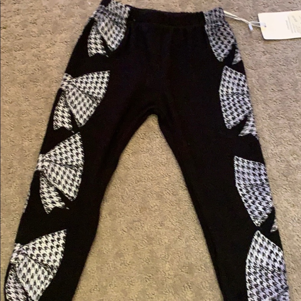 Brand new Lauren Moshi sweats